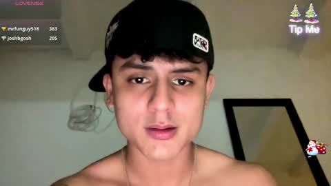 Snapshot of bob_pettersonn chatting on December 14, 2024, 4:01 am Bob  INDEPENDENT MODEL online show from December 14, 2024, 4:01 am