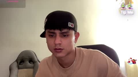 Snapshot of bob_pettersonn chatting on December 14, 2024, 8:29 pm Bob  INDEPENDENT MODEL online show from December 14, 2024, 8:29 pm