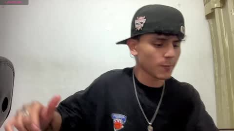 Snapshot of bob_pettersonn chatting on December 15, 2024, 12:51 am Bob  INDEPENDENT MODEL online show from December 15, 2024, 12:51 am