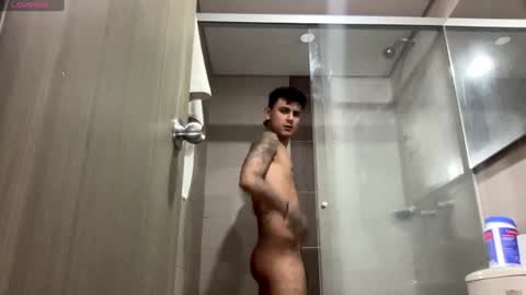 Snapshot of bob_pettersonn chatting on December 15, 2024, 10:04 pm Bob  INDEPENDENT MODEL online show from December 15, 2024, 10:04 pm