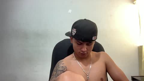 Snapshot of bob_pettersonn chatting on December 22, 2024, 4:27 pm Bob  INDEPENDENT MODEL online show from December 22, 2024, 4:27 pm