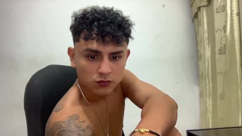 Snapshot of bob_pettersonn chatting on December 24, 2024, 1:49 am Bob  INDEPENDENT MODEL online show from December 24, 2024, 1:49 am