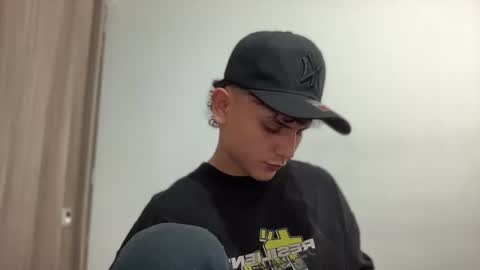 Snapshot of bob_pettersonn chatting on February 19, 2025, 9:47 pm Bob  INDEPENDENT MODEL online show from February 19, 2025, 9:47 pm