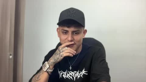 Snapshot of bob_pettersonn chatting on February 23, 2025, 3:24 am Bob  INDEPENDENT MODEL online show from February 23, 2025, 3:24 am