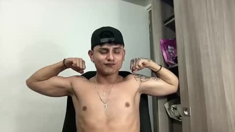 Snapshot of bob_pettersonn chatting on February 28, 2025, 9:25 am Bob  INDEPENDENT MODEL online show from February 28, 2025, 9:25 am