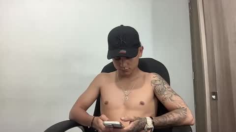 Snapshot of bob_pettersonn chatting on March 4, 2025, 1:34 am Bob  INDEPENDENT MODEL online show from March 4, 2025, 1:34 am