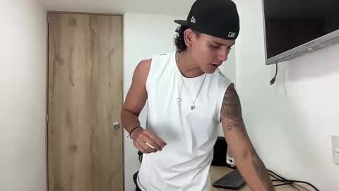 Snapshot of bob_pettersonn chatting on September 11, 2025, 2:00 am Bob  INDEPENDENT MODEL online show from September 11, 2025, 2:00 am