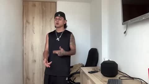 Snapshot of bob_pettersonn chatting on September 12, 2025, 9:26 pm Bob  INDEPENDENT MODEL online show from September 12, 2025, 9:26 pm