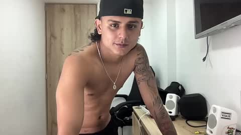 Snapshot of bob_pettersonn chatting on September 26, 2025, 4:38 am Bob  INDEPENDENT MODEL online show from September 26, 2025, 4:38 am