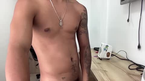 Snapshot of bob_pettersonn chatting on October 11, 2025, 3:10 pm Bob  INDEPENDENT MODEL online show from October 11, 2025, 3:10 pm