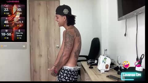 Snapshot of bob_pettersonn chatting on October 15, 2025, 3:01 pm Bob  INDEPENDENT MODEL online show from October 15, 2025, 3:01 pm