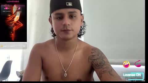 Snapshot of bob_pettersonn chatting on October 23, 2025, 3:00 pm Bob  INDEPENDENT MODEL online show from October 23, 2025, 3:00 pm