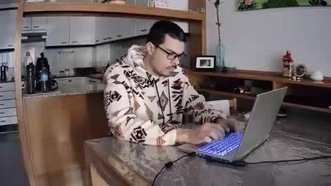 Bobber online show from November 17, 2025, 8:31 am