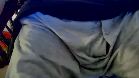 Snapshot of bobbie420_ chatting on January 28, 2025, 2:43 am bobbie420_ online show from January 28, 2025, 2:43 am