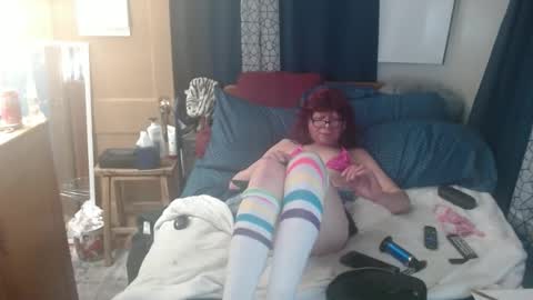 Snapshot of bobbiloosehole chatting on February 12, 2025, 10:24 am Bobbi online show from February 12, 2025, 10:24 am