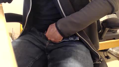 Snapshot of bobbuild chatting on November 1, 2025, 9:50 pm bobbuild online show from November 1, 2025, 9:50 pm