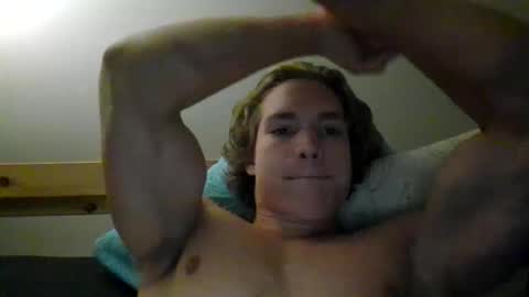 bobbydee35 online show from October 10, 2025, 2:21 am