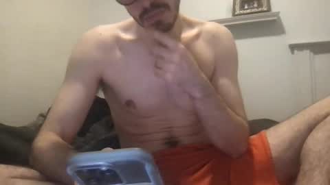 Snapshot of boblight221 chatting on February 5, 2025, 6:15 pm boblight221 online show from February 5, 2025, 6:15 pm