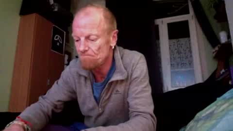 bobyouyouyou online show from October 17, 2025, 1:53 am