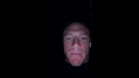 Snapshot of bodukes3233 chatting on March 20, 2026, 1:49 pm Swingingdong online show from March 20, 2026, 1:49 pm