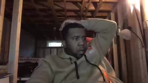 Snapshot of bogarcon234 chatting on October 10, 2025, 6:07 pm Bogarcon234 online show from October 10, 2025, 6:07 pm