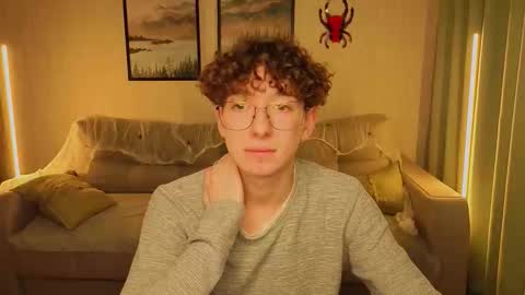 ALEXPVT IS OPEN online show from November 5, 2025, 6:41 pm