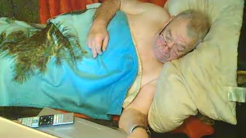 Bomber59potsdam online show from December 16, 2024, 7:10 pm