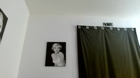 BombshellBaeby online show from November 6, 2025, 8:59 am