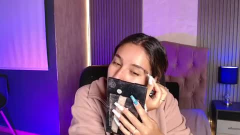 bonnali_lune online show from June 27, 2026, 4:39 am