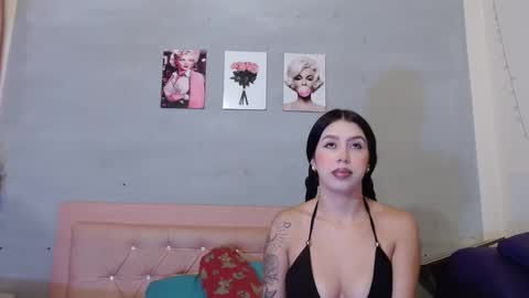 bonney_gabriel online show from November 19, 2025, 12:05 pm
