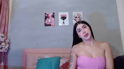 bonney_gabriel online show from November 20, 2025, 12:05 pm