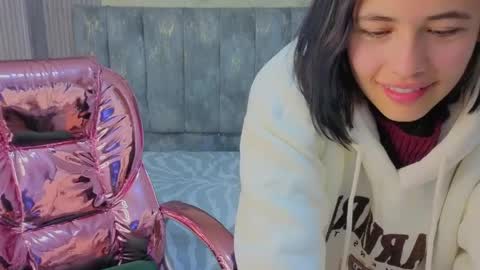 Bonnie  online show from April 1, 2026, 12:39 pm