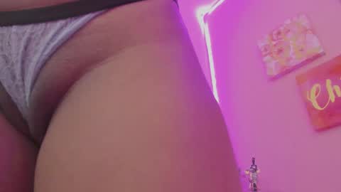 Snapshot of bonnie_benet chatting on January 13, 2025, 1:34 am Bonnie online show from January 13, 2025, 1:34 am