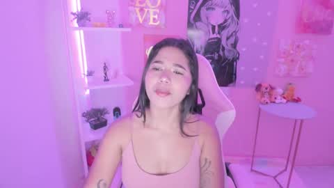 Snapshot of bonnie_benet chatting on February 23, 2025, 12:48 pm Bonnie online show from February 23, 2025, 12:48 pm