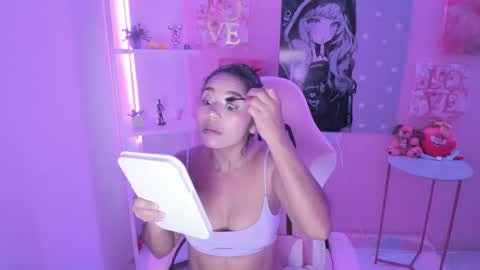 Snapshot of bonnie_benet chatting on March 1, 2025, 7:04 pm Bonnie online show from March 1, 2025, 7:04 pm