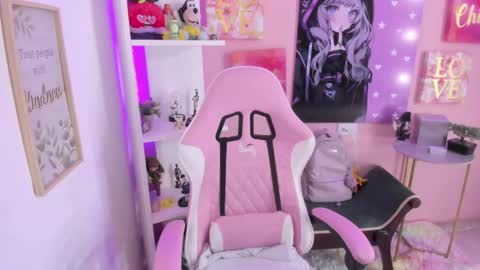 Snapshot of bonnie_benet chatting on October 4, 2025, 2:04 pm Bonnie online show from October 4, 2025, 2:04 pm