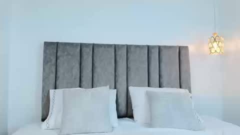 Bonnie online show from September 9, 2025, 4:12 am