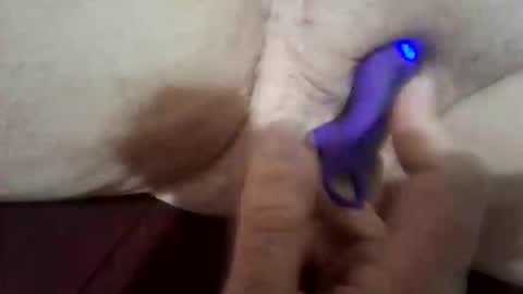 bonnie_clyde99 online show from May 16, 2026, 4:53 am