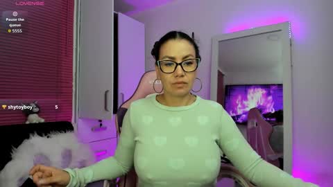 Snapshot of bonnie_ray40 chatting on March 27, 2026, 8:26 am bonnie online show from March 27, 2026, 8:26 am