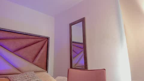   online show from April 3, 2026, 1:42 pm