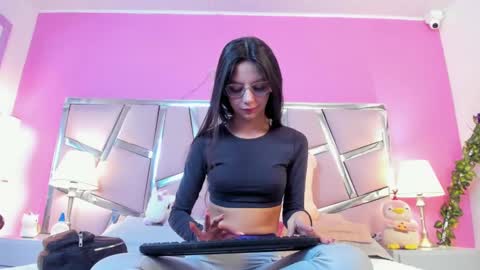 Bonnie  online show from March 10, 2025, 12:26 pm