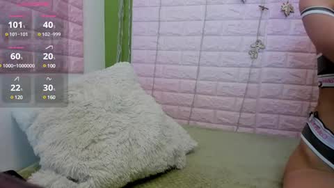 Snapshot of bonnieshyy chatting on December 18, 2024, 12:51 pm Bonnie online show from December 18, 2024, 12:51 pm