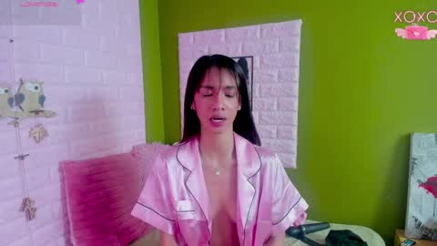 Snapshot of bonnieshyy chatting on April 9, 2026, 6:19 am Bonnie online show from April 9, 2026, 6:19 am