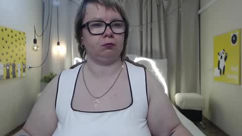 Snapshot of bonnnyboobsy chatting on May 11, 2026, 4:04 pm bonnnyboobsy online show from May 11, 2026, 4:04 pm