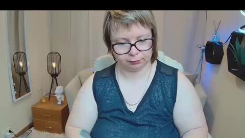Snapshot of bonnnyboobsy chatting on May 17, 2026, 12:12 pm bonnnyboobsy online show from May 17, 2026, 12:12 pm
