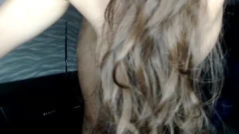 Snapshot of bonny_klyde95 chatting on November 28, 2025, 10:56 pm bonny_klyde95 online show from November 28, 2025, 10:56 pm