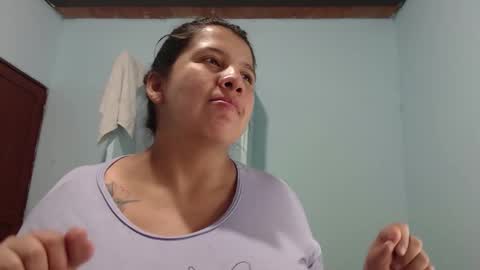 Snapshot of boobs_helling_ chatting on November 23, 2025, 9:14 pm Luciana independent model online show from November 23, 2025, 9:14 pm