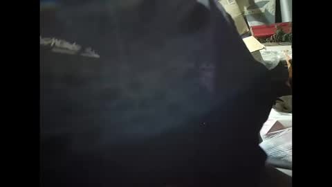 Snapshot of boonutzinurface chatting on October 20, 2025, 12:05 pm Boonuyzinurface online show from October 20, 2025, 12:05 pm