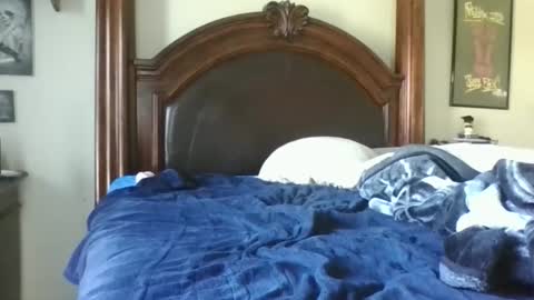 boooohoooobaby online show from November 25, 2025, 3:34 pm