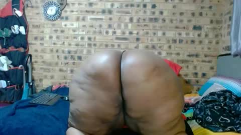 bootytwerkxxx online show from April 16, 2026, 10:01 pm